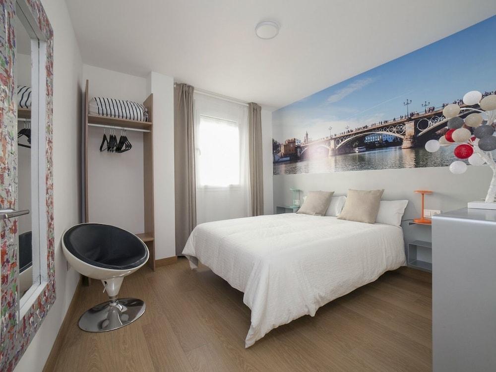 Alohamundi Arfe Apartment Sevilla Bagian luar foto